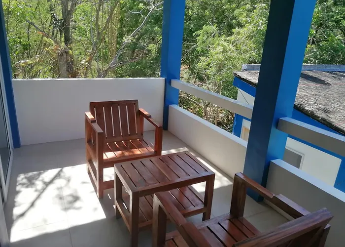 Jana, Bantayan, 4*